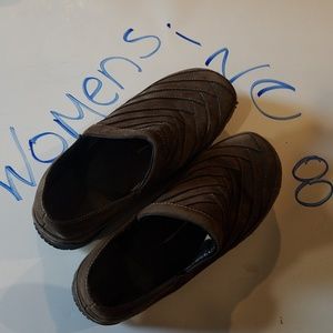 Womens size 8 teva shoes